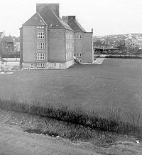 Nyboesgades Skole, set fra Svendsgade. Årstallet og hvem der har taget billedet er ukendt.
